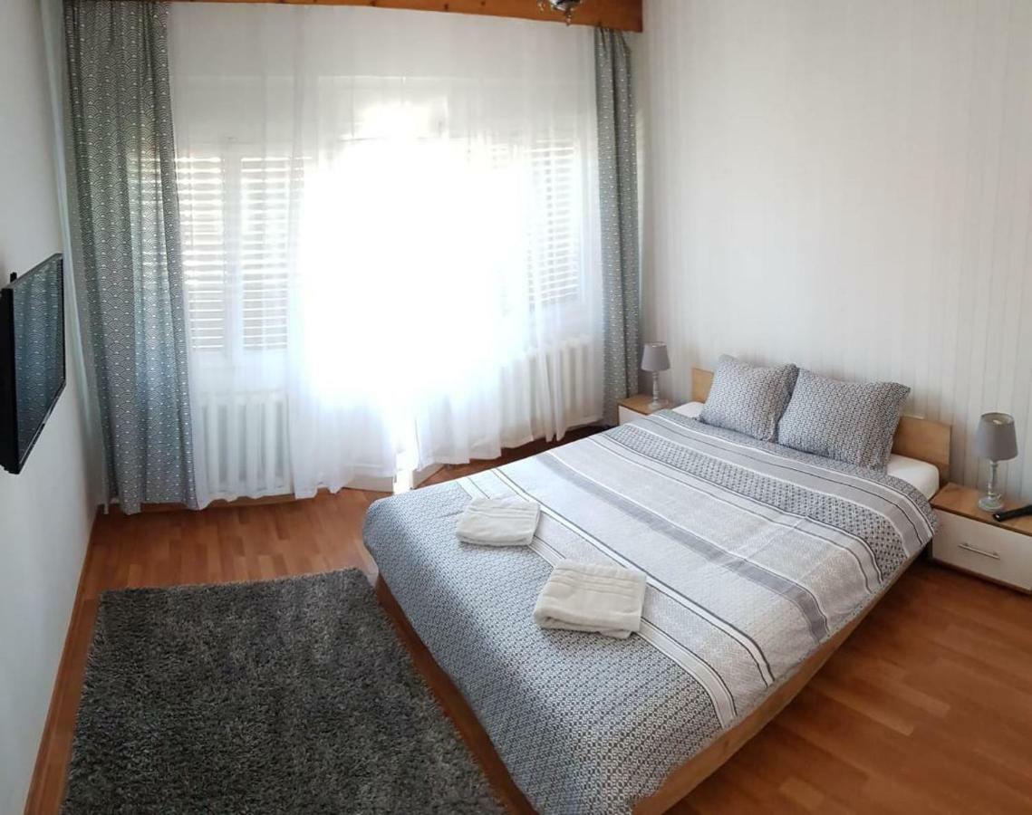 Premium Central Apartment Oradea Exteriör bild